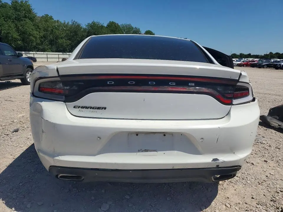 2017 DODGE CHARGER SE  