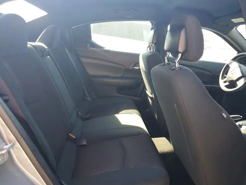 2013 DODGE AVENGER SE  