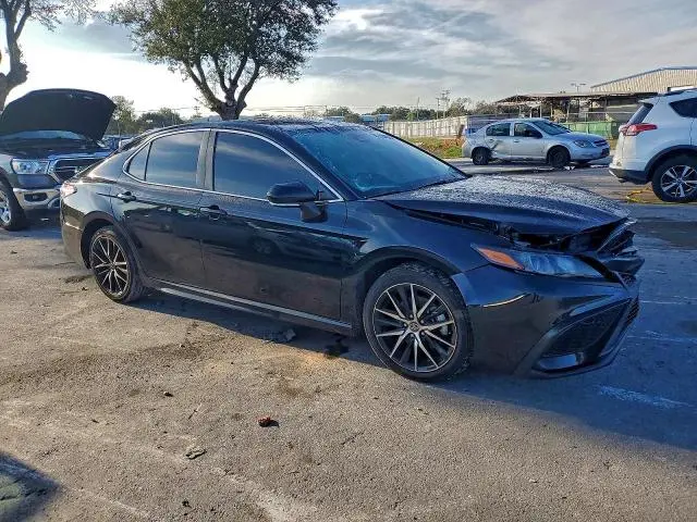 2022 TOYOTA CAMRY SE  