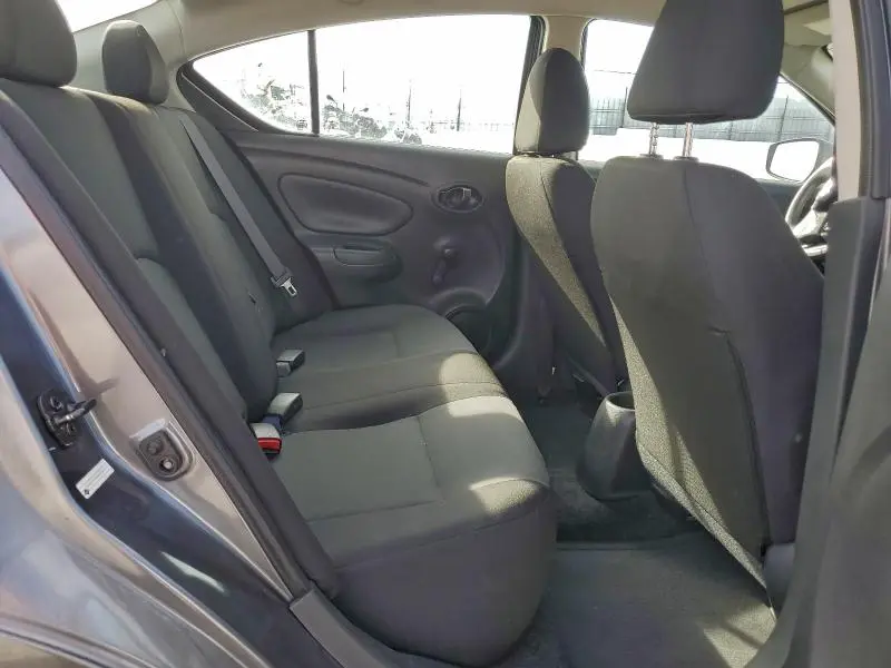 2018 NISSAN VERSA S  