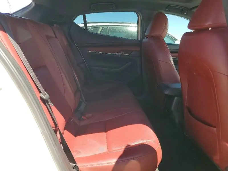 2021 MAZDA 3 PREMIUM  