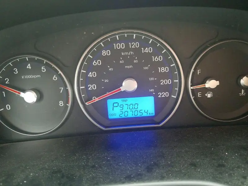 2011 HYUNDAI SANTA FE GLS  