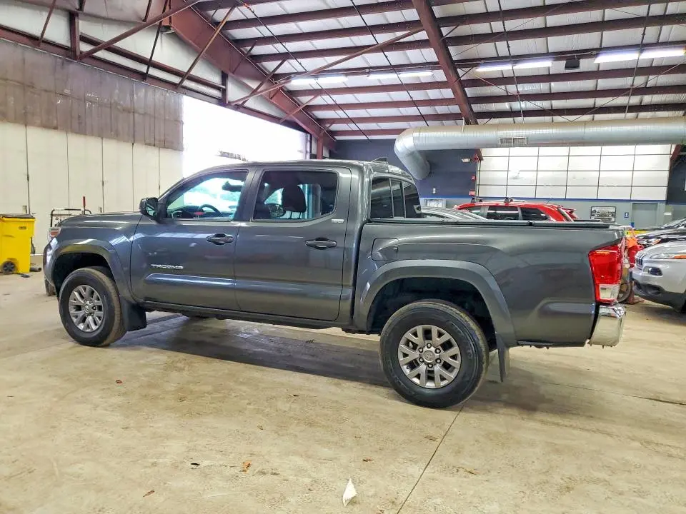 2017 TOYOTA TACOMA SR5 V6  