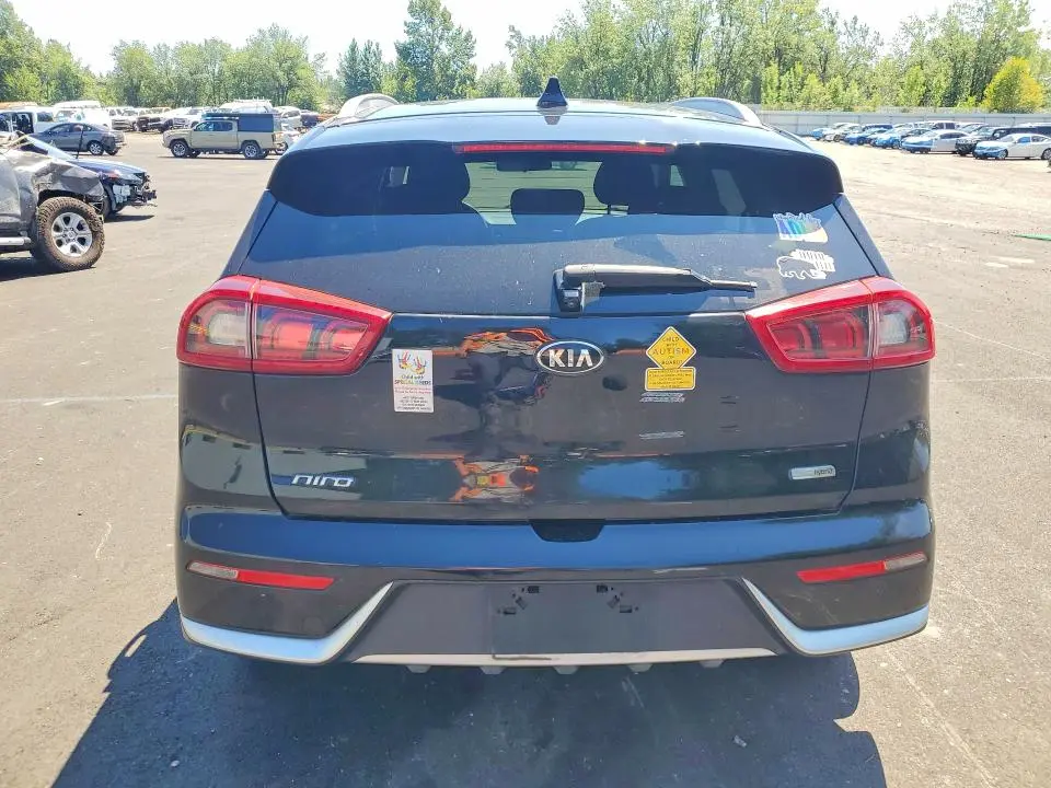 2017 KIA NIRO LX  
