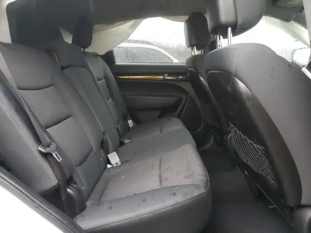 2012 KIA SORENTO BASE  