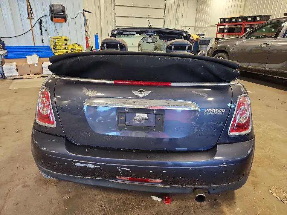 2014 MINI COOPER   