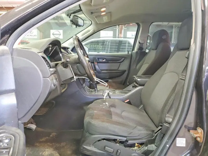 2017 CHEVROLET TRAVERSE LT  