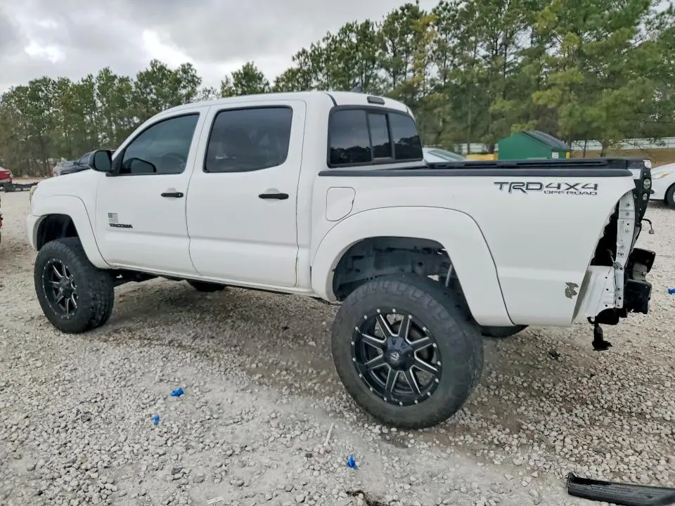 2015 TOYOTA TACOMA V6  