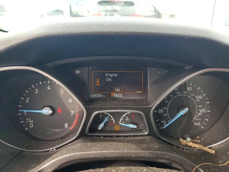 2015 FORD FOCUS SE  