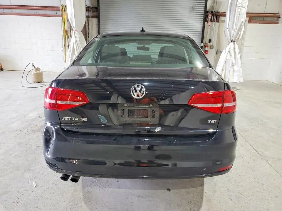 2015 VOLKSWAGEN JETTA SE  