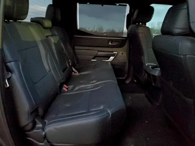 2024 TOYOTA TUNDRA CREWMAX PLATINUM  