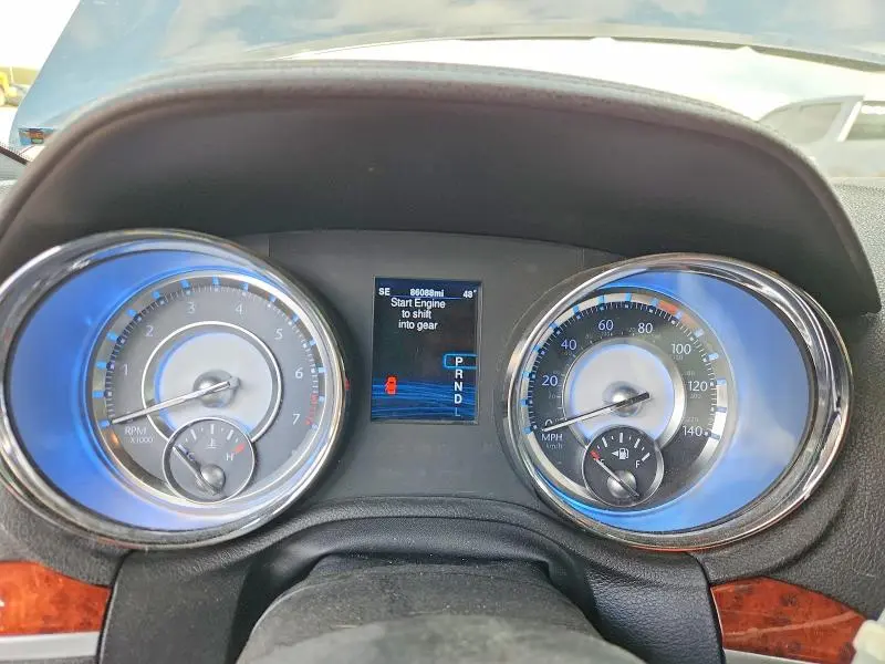 2013 CHRYSLER 300   