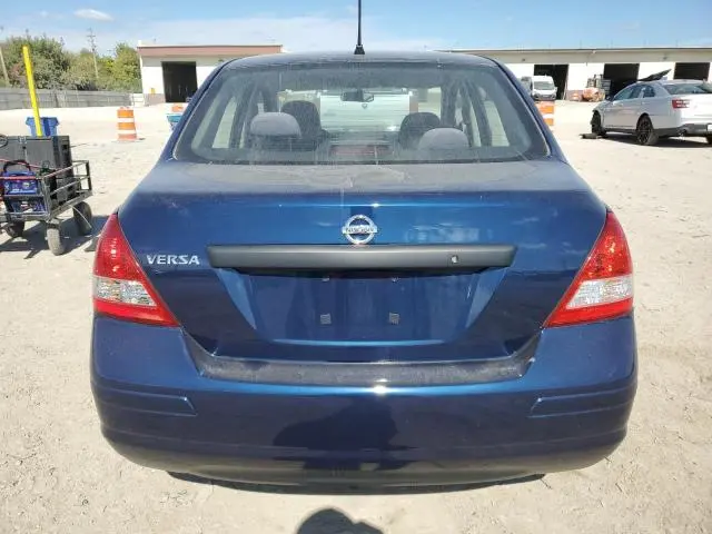 2011 NISSAN VERSA S