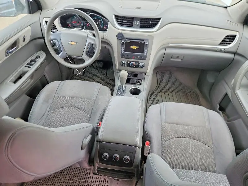 2017 CHEVROLET TRAVERSE LS  