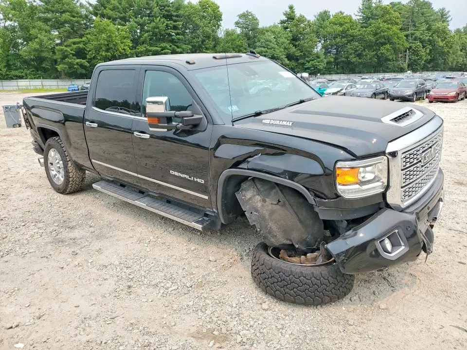 2018 GMC SIERRA K2500 DENALI  