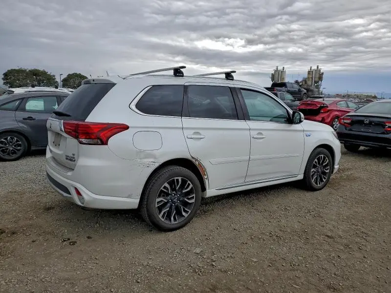 2018 MITSUBISHI OUTLANDER SE  