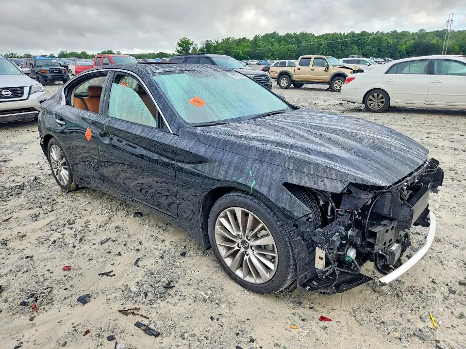 2023 INFINITI Q50 LUXE  
