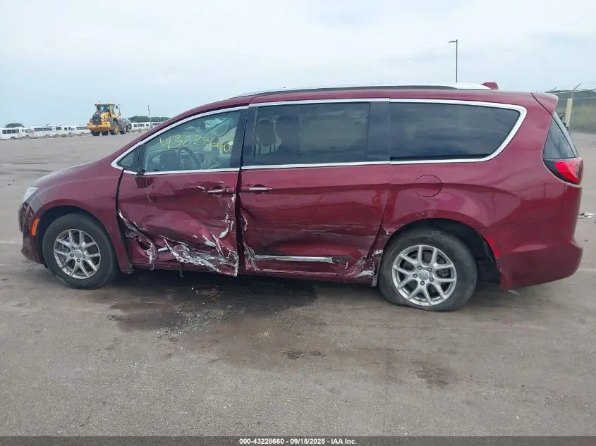 2020 CHRYSLER PACIFICA TOURING L