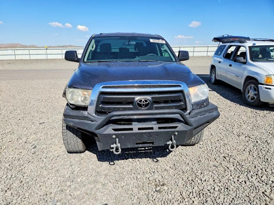 2011 TOYOTA TUNDRA DOUBLE CAB SR5  