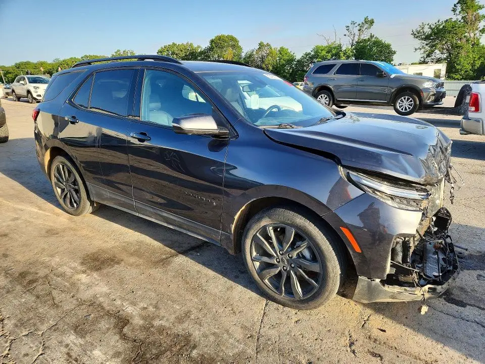 2022 CHEVROLET EQUINOX RS  
