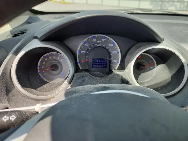 2013 HONDA FIT   