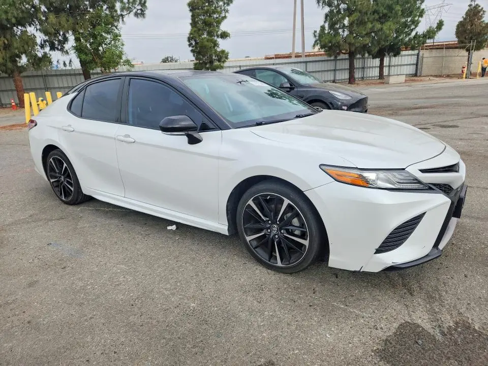 2019 TOYOTA CAMRY XSE  