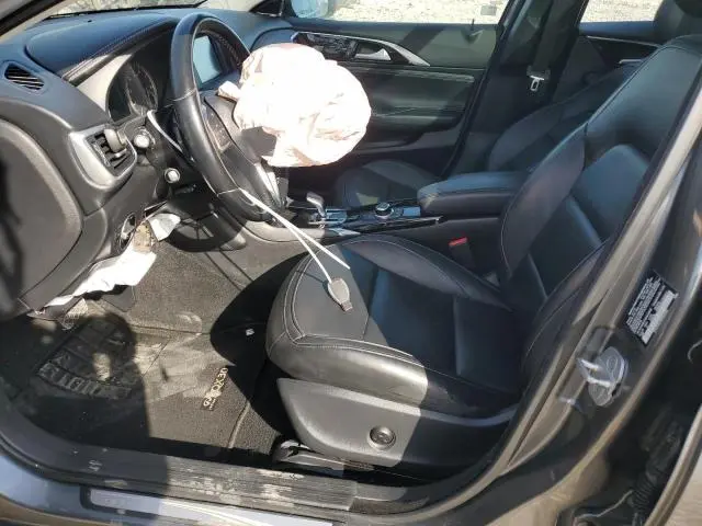 2017 INFINITI QX30 BASE  