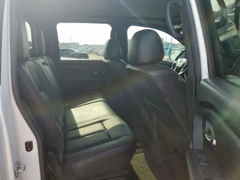 2021 NISSAN TITAN SV  