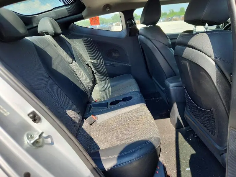 2014 HYUNDAI VELOSTER BASE  