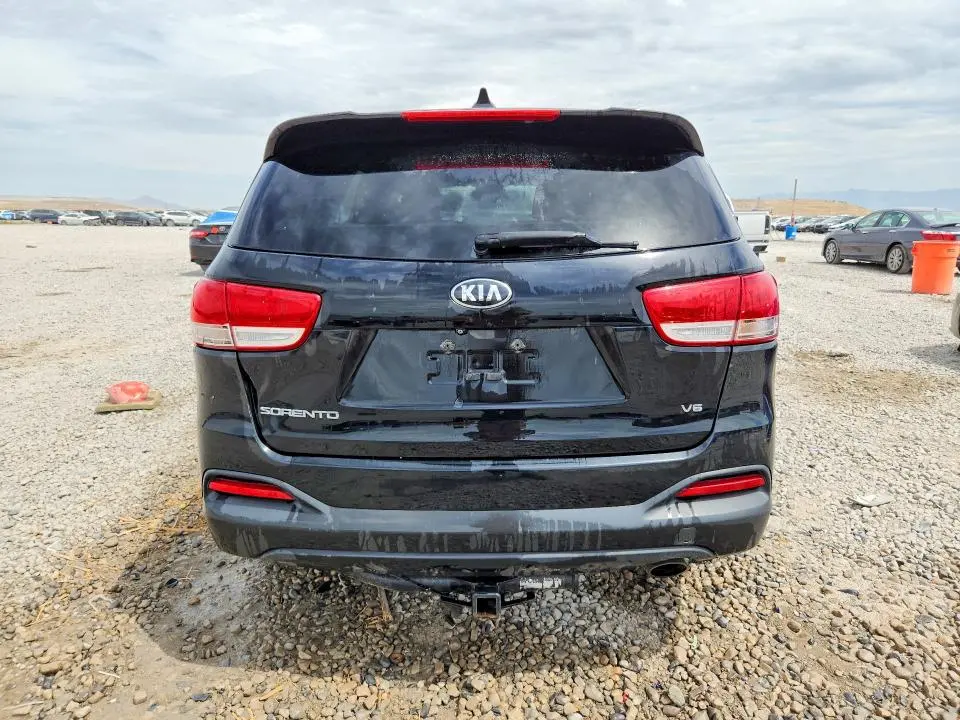 2016 KIA SORENTO LX V6  