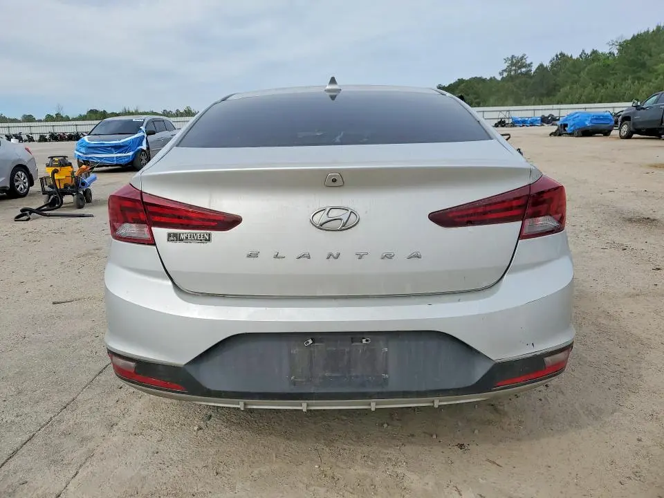 2019 HYUNDAI ELANTRA SEL  
