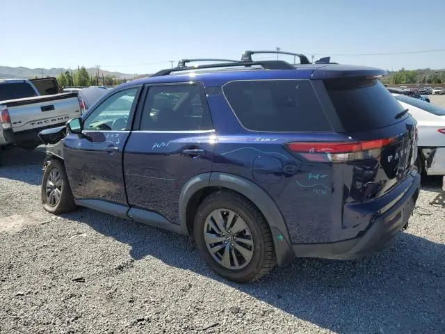 2022 NISSAN PATHFINDER SV  