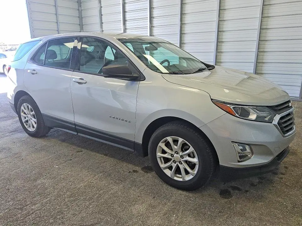 2018 CHEVROLET EQUINOX LS  