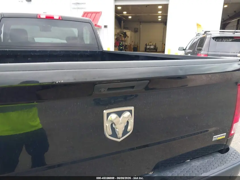 2019 RAM 1500 CLASSIC TRADESMAN  4X2 8' BOX