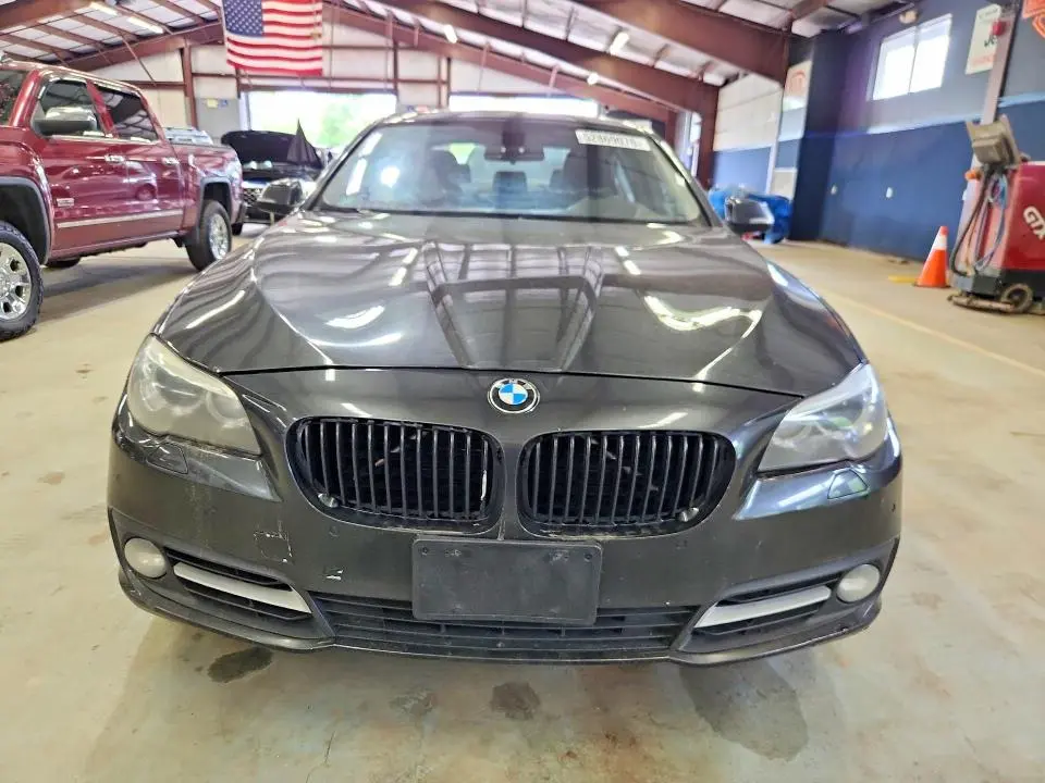 2015 BMW 528 XI  