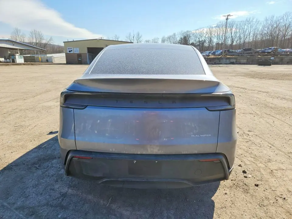 2026 TESLA MODEL Y   