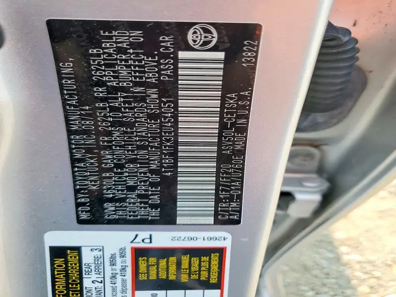 2014 TOYOTA CAMRY SE  