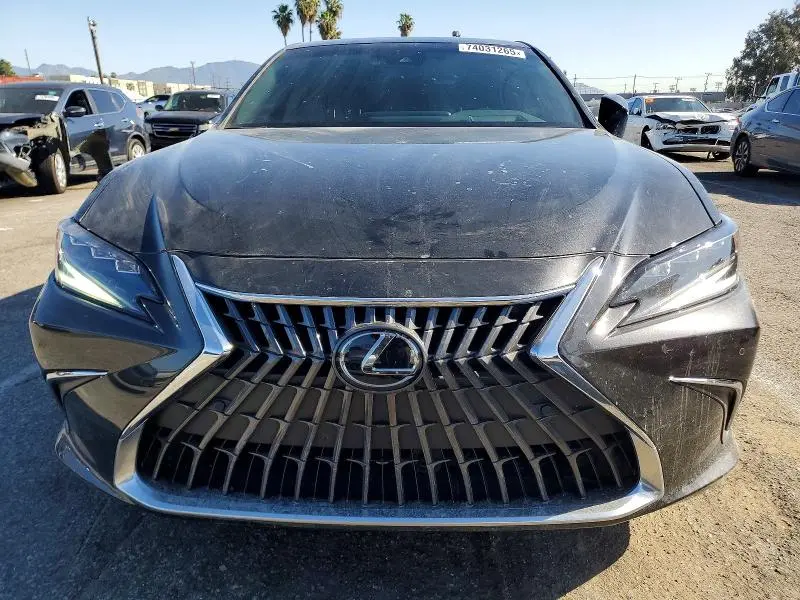 2025 LEXUS ES 300H BASE  