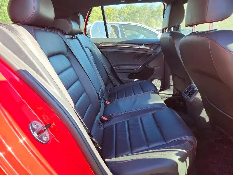 2015 VOLKSWAGEN GTI   