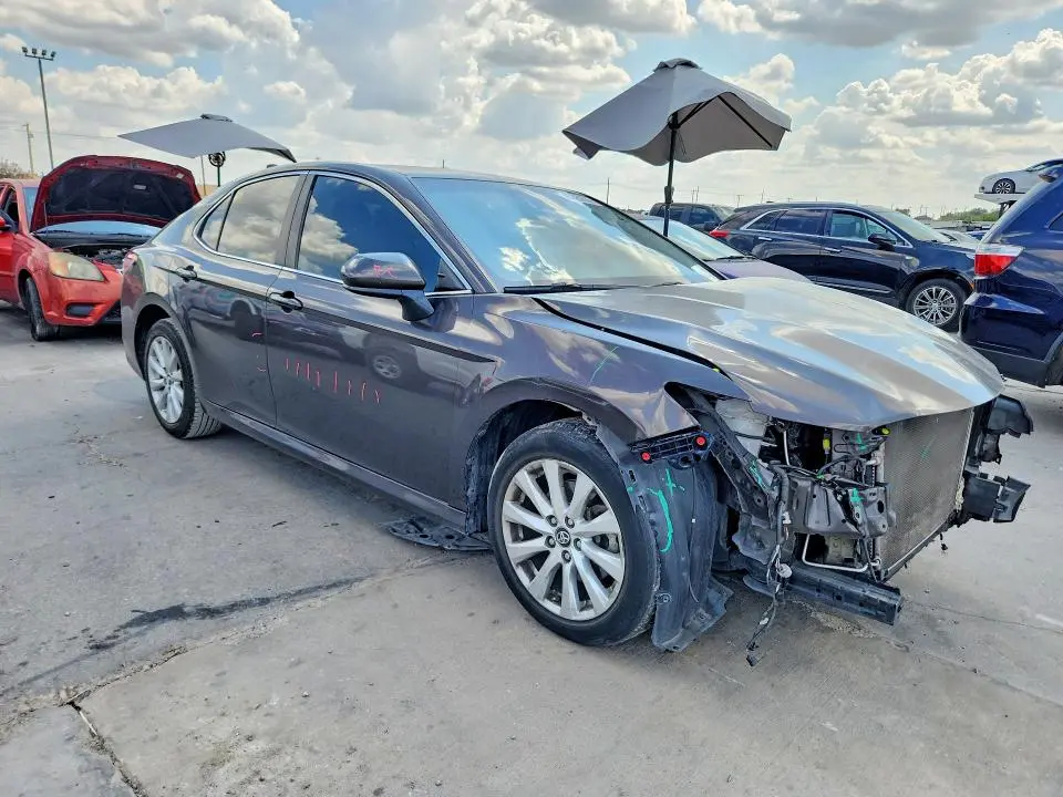 2019 TOYOTA CAMRY LE  