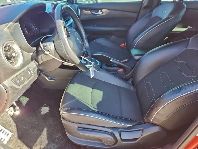 2022 KIA FORTE GT-LINE  