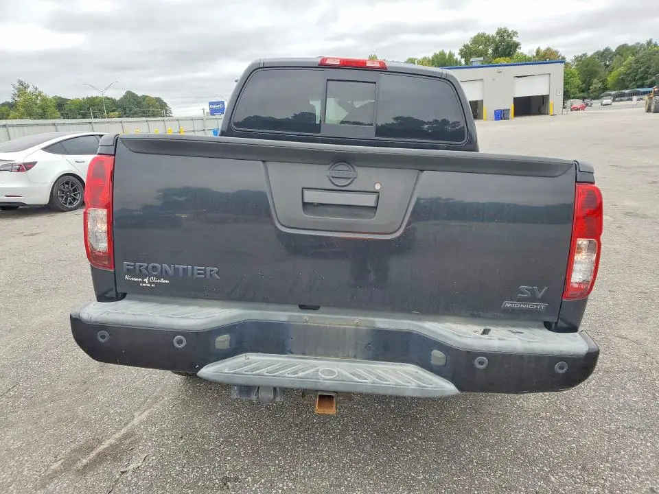 2021 NISSAN FRONTIER SV  