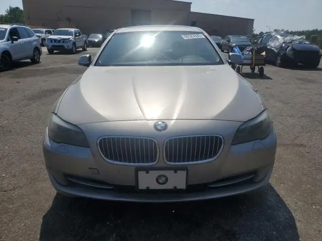 2011 BMW 528 I  
