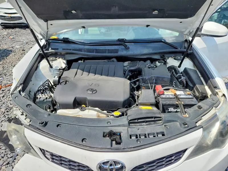 2012 TOYOTA CAMRY SE V6  