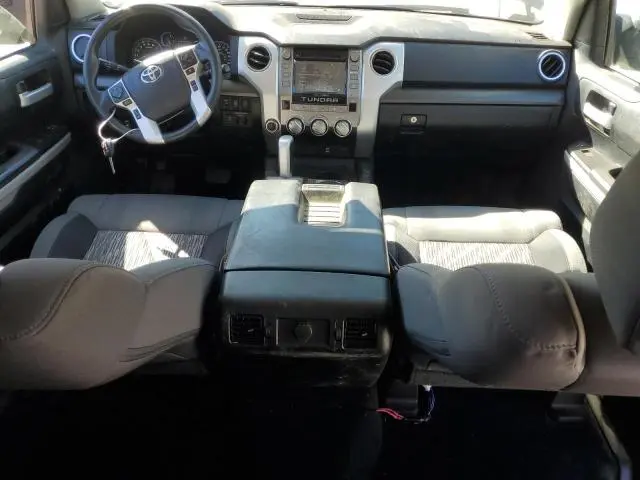 2018 TOYOTA TUNDRA CREWMAX SR5  