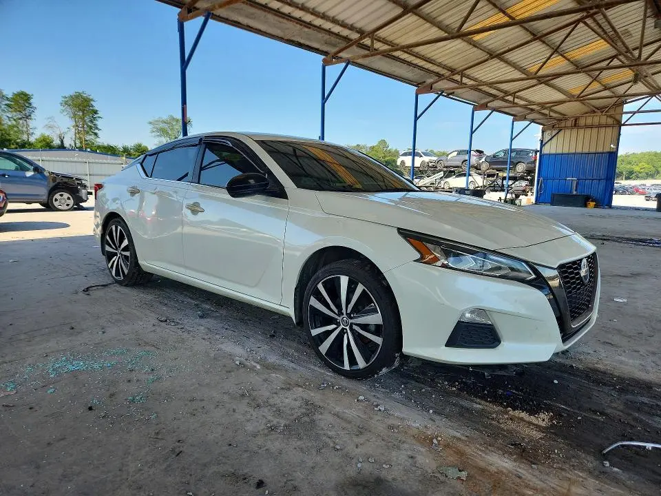 2020 NISSAN ALTIMA SR  