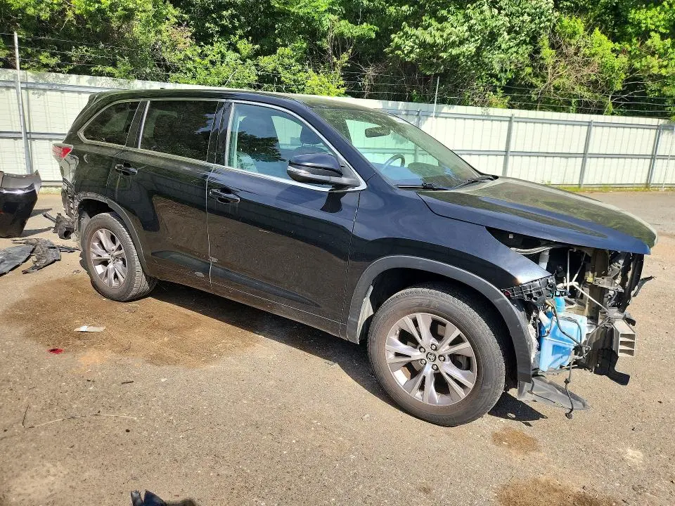 2016 TOYOTA HIGHLANDER LE PLUS  
