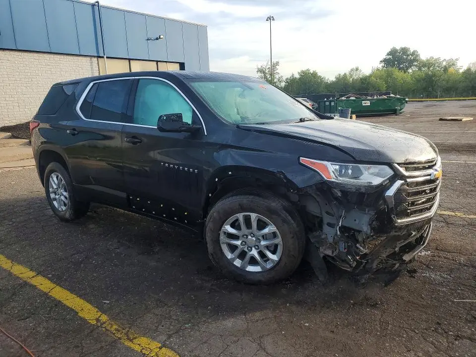 2020 CHEVROLET TRAVERSE LS  
