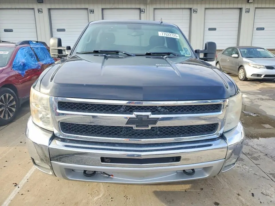 2011 CHEVROLET SILVERADO K1500 LT  