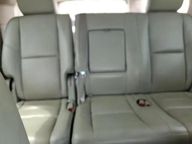 2011 CHEVROLET SUBURBAN K1500 LTZ  